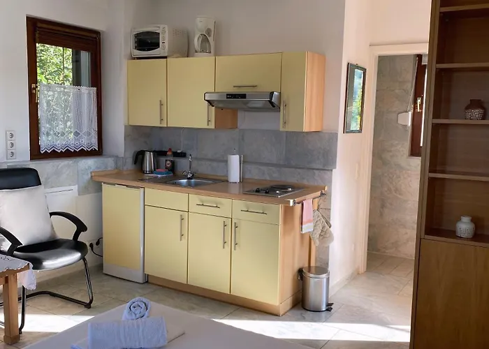 Athina Appartement Potistika