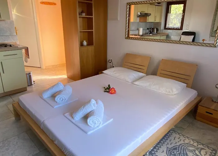 Athina Appartement Potistika